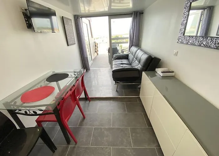 88, Port Nature Au Village Naturiste * Agde