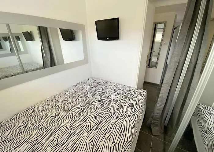 88, Port Nature Au Village Naturiste